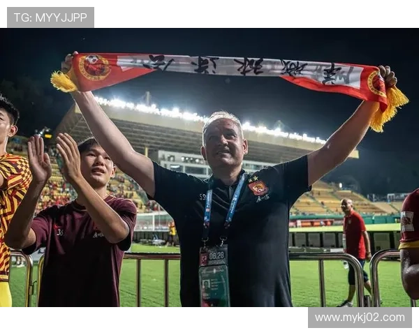 广州排球队战术解析：从基本功到战术配合的全景探讨