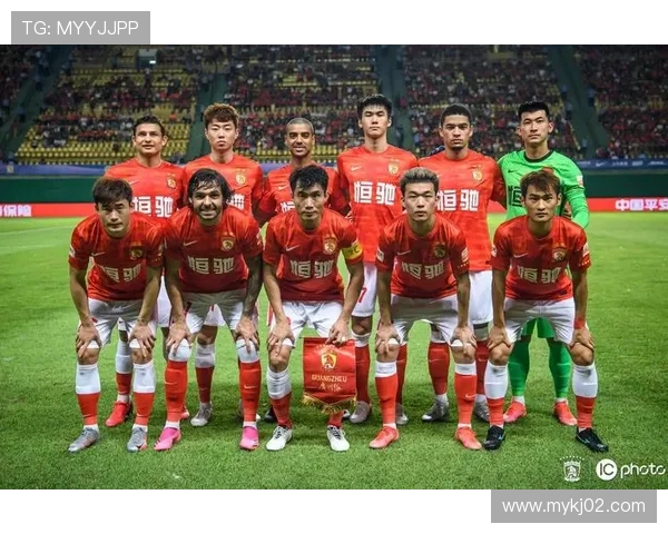 广州足球队与成都足球队的精彩对决赛后分析与节奏探讨